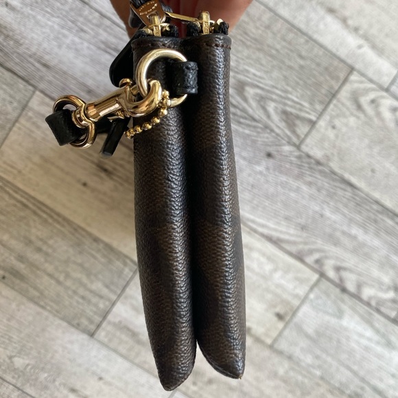 COPY - Coach Double Corner Zip Wristlet - Picture 7 of 12